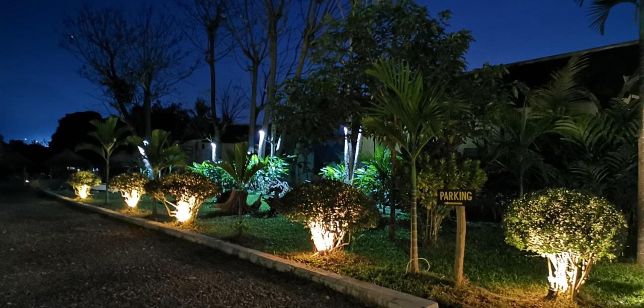 Luang Prabang Chanon Hotel מראה חיצוני תמונה