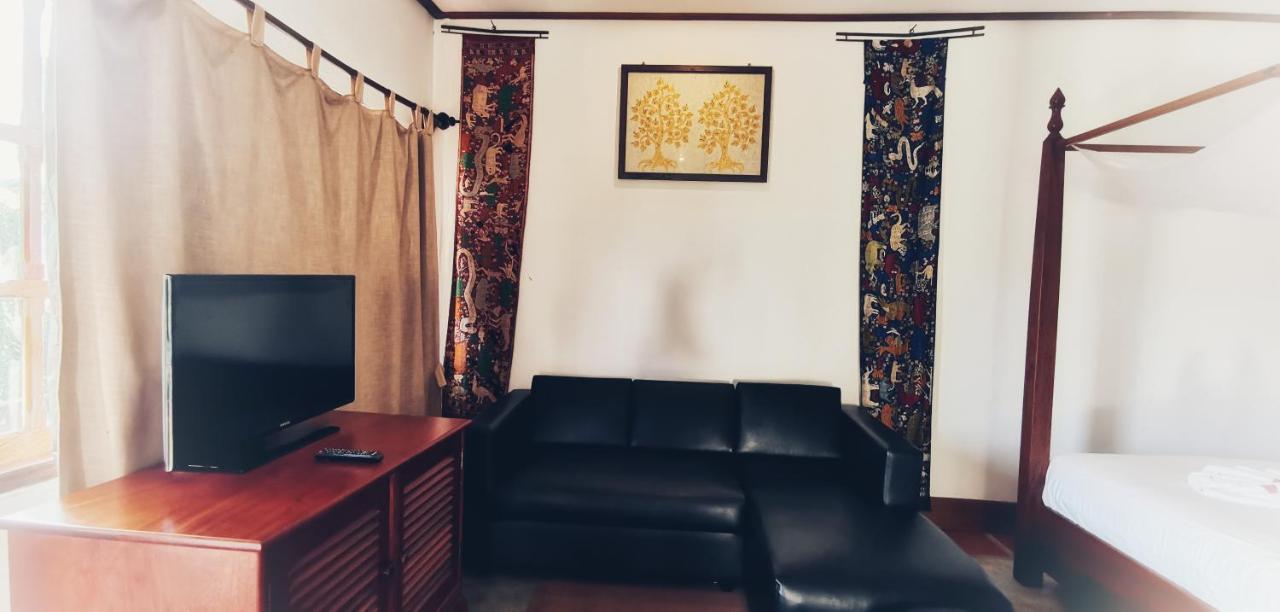Luang Prabang Chanon Hotel מראה חיצוני תמונה